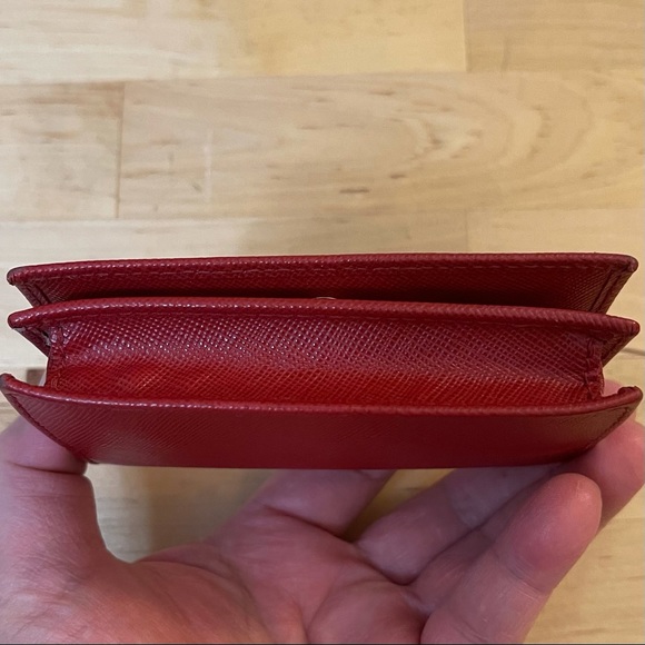 Authentic Prada cardholder - Picture 7 of 9